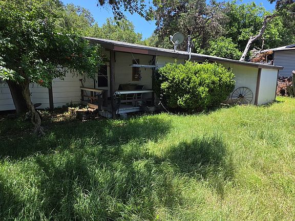 3rd image of 223 LOOKOUT DR