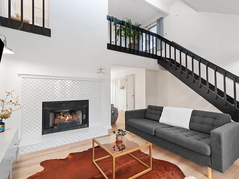 141 N Garden Ct — Photo 5
