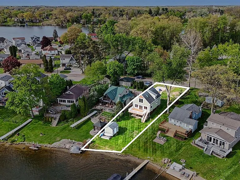 10280 Lakeside Dr — Photo 31