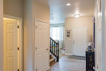 5th image of 1044 W Venenzia Hill Way