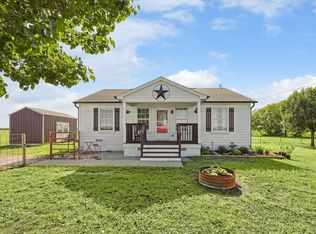 205 Ike Rd, Waxahachie, TX 75165