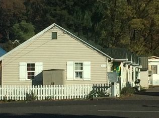 716 N 2nd St, Silverton, OR 97381