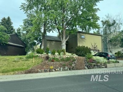 1330 Pine Cone Rd, Moscow, ID, 83843