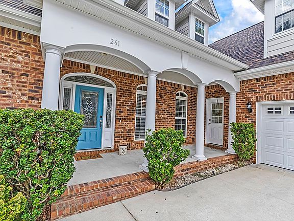 5th image of 261 Chamberlin Rd.