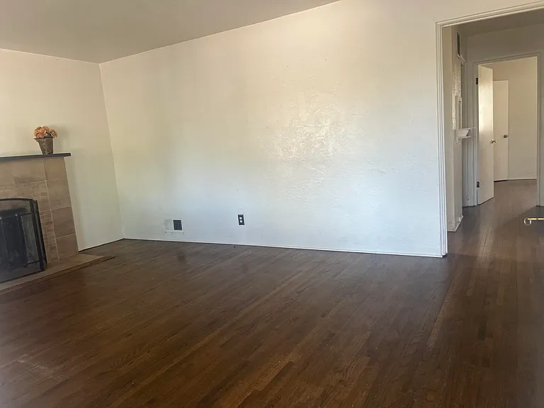 307 Madison St NE — Photo 6