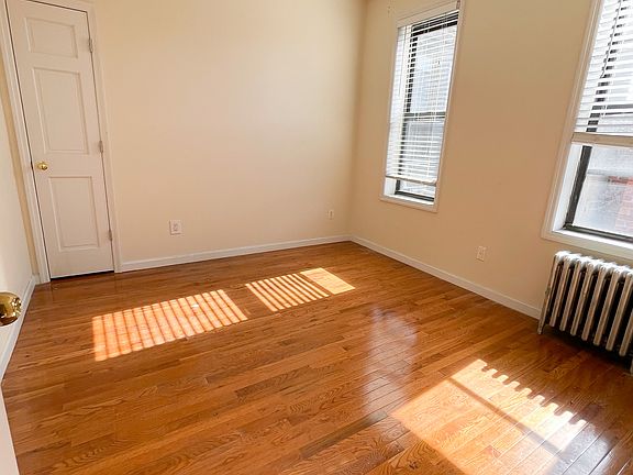 5th image of 76th Ave Unit 3