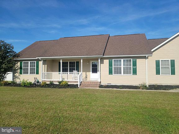 2nd image of 49 Doe Ct