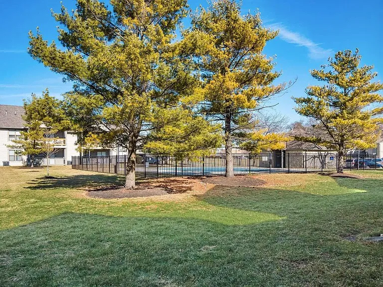 5318F Stonemeadow Ave — Photo 10