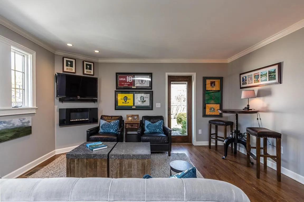 2280 Brixton Rd photo 1