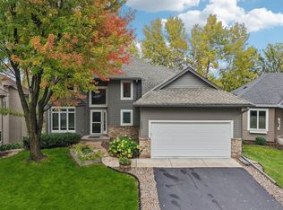 4632 Westwood Ln, Eagan, MN 55122