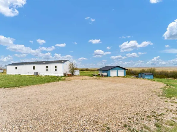 12006 N Range Road 43 #2, Cypress County, AB T0J 3B0