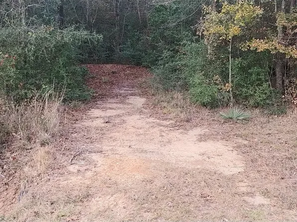 Mockingbird Hl, Conroe, TX 77303