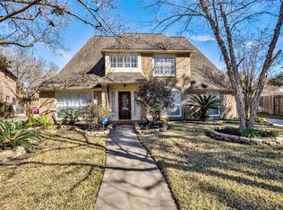 7711 Stonesdale Dr, Houston, TX 77095
