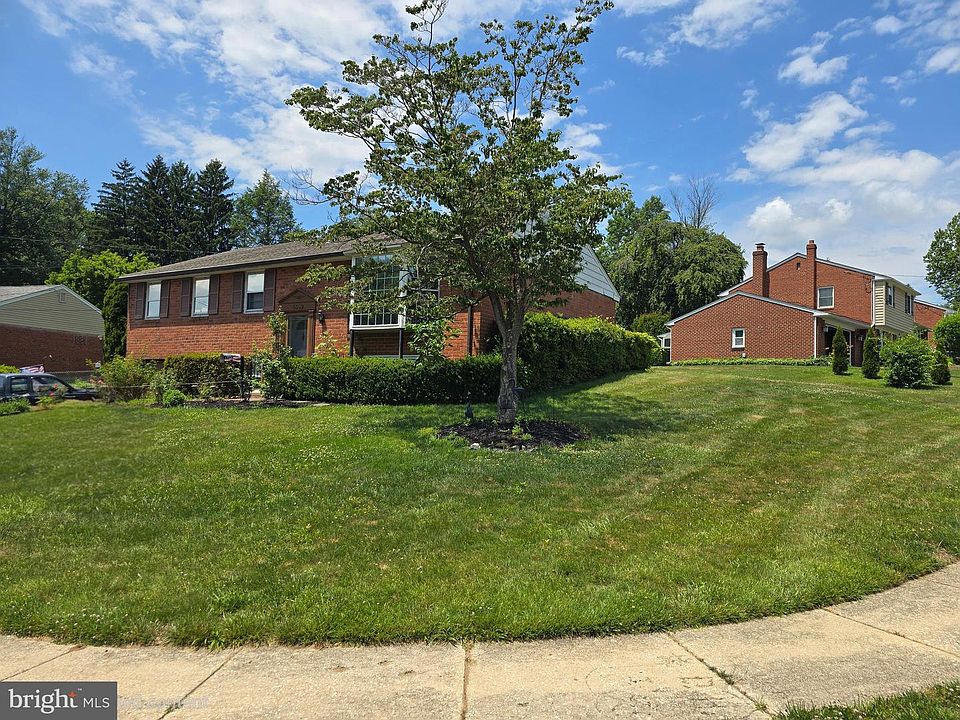 2nd image of 4899 Jackson Dr