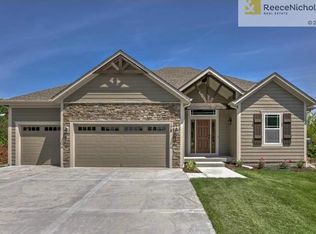 178 S Pinon St, Olathe, KS 66061