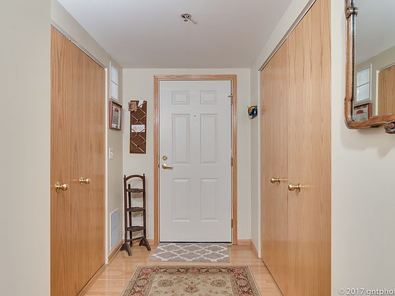 4th image of 1200 S Prospect Ave Unit 105
