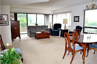 4th image of 1100 Lovering Ave APT 200