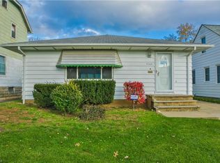 5163 Anthony St, Maple Heights, OH 44137