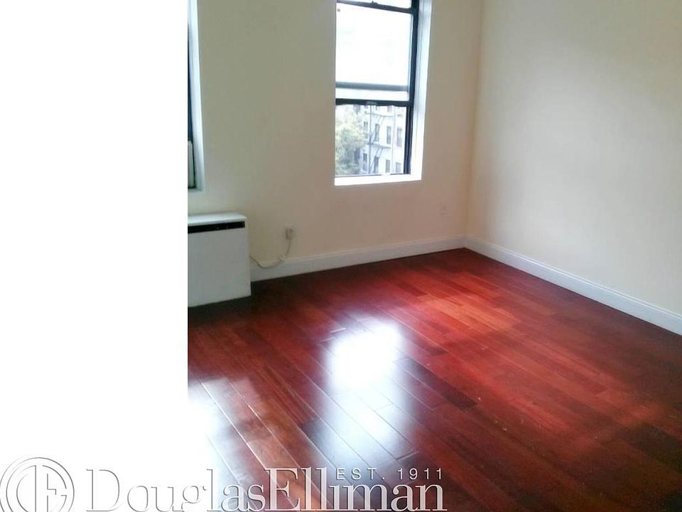 2nd image of 137 E 29th St APT 3A