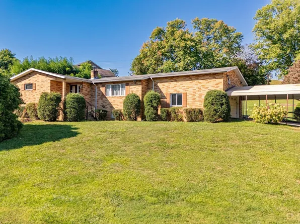 2171 Point Marion Rd, Morgantown, WV 26508