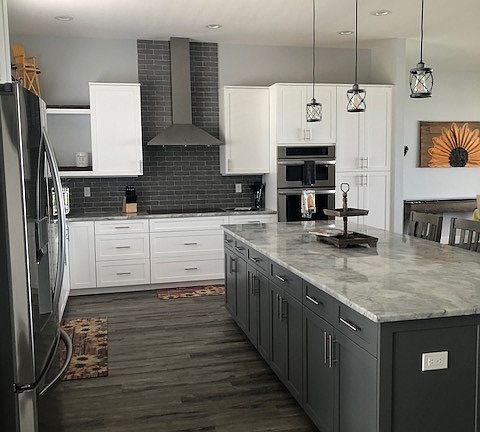 5th image of 1212 Lake Clay Dr