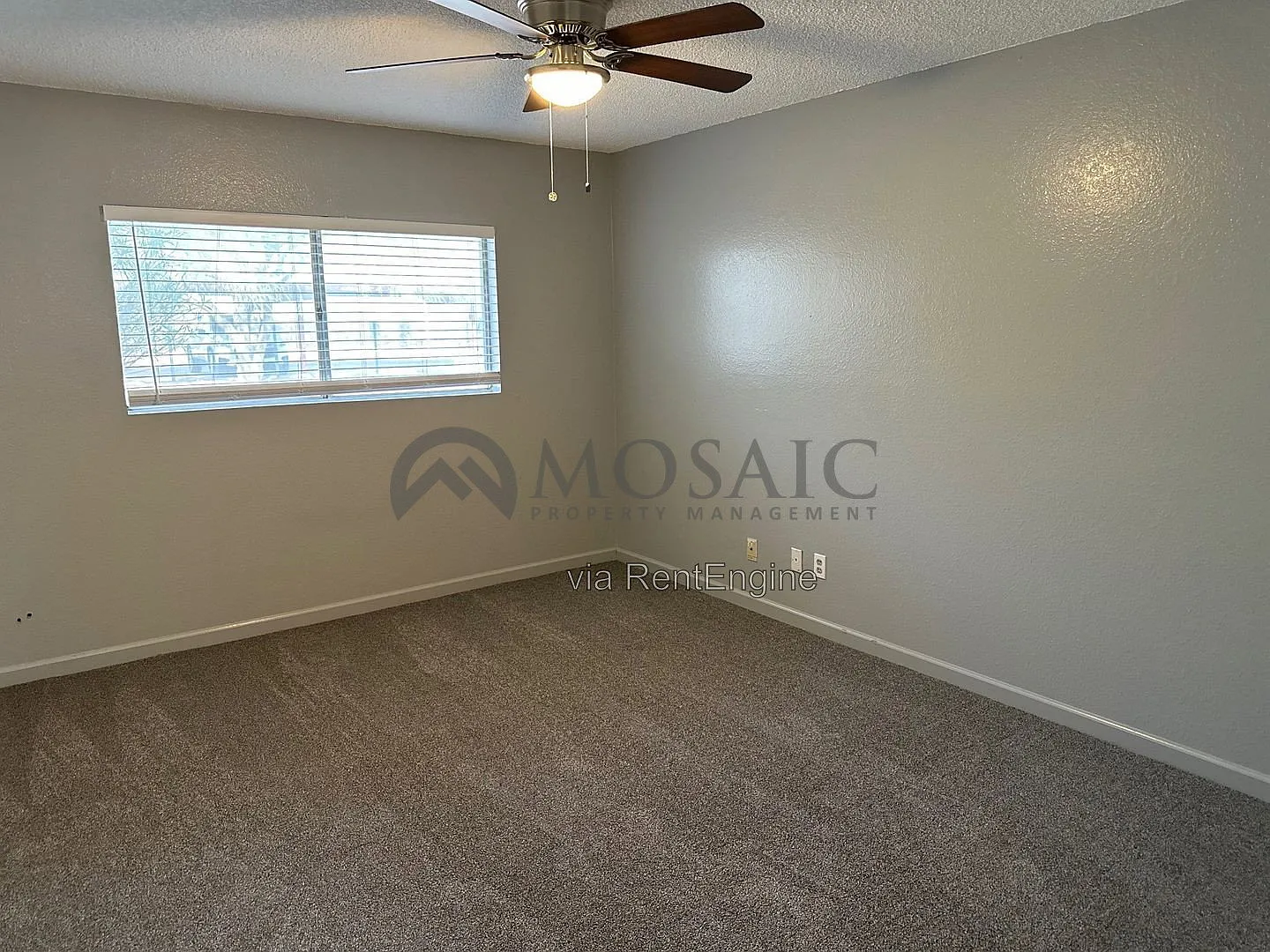 2 bed, 1.0 bath, 861 sqft, $950 — Photo 4