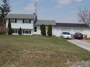 5240 Ray Rd, Linden, MI 48451