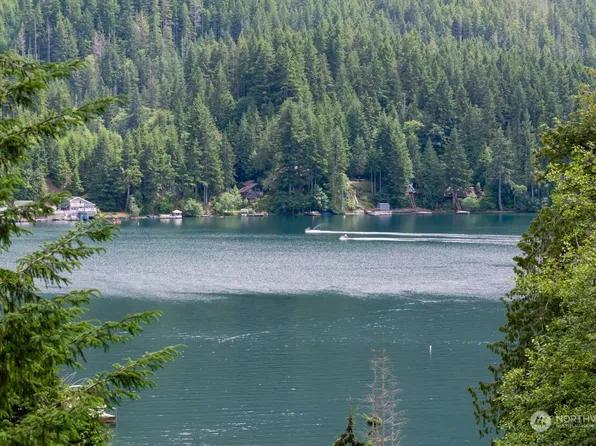 45 Thompson Point Road, Port Angeles, WA 98363