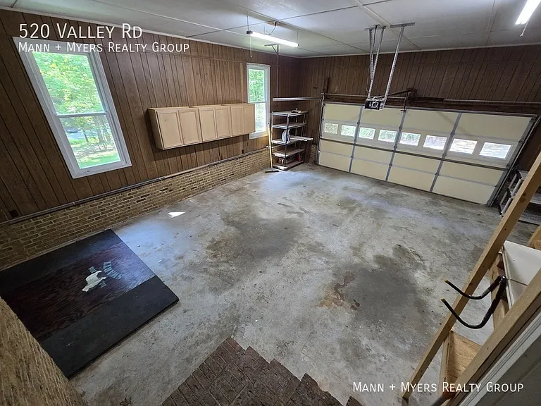 520 Valley Rd — Photo 40