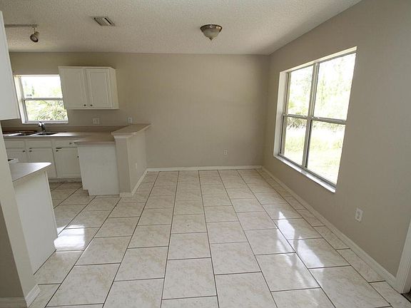2nd image of 2490 San Filippo Dr SE