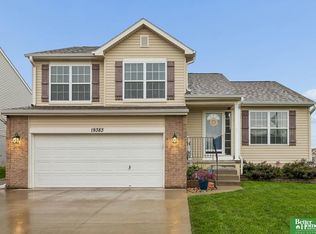 19383 V St, Omaha, NE 68135