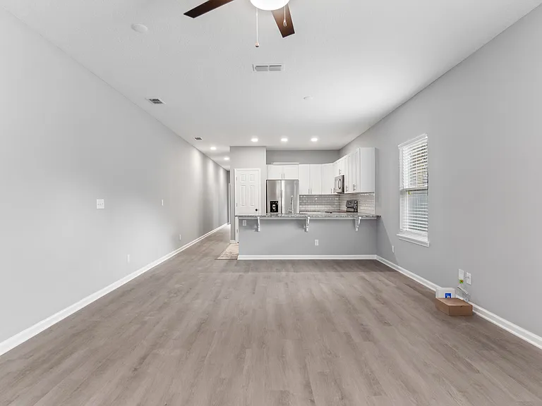 3229 Lenox Ave #1 — Photo 11