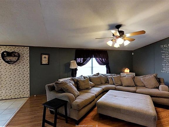 3rd image of 11072 Wagon Trail Ct