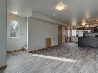 1590 N Tinitun Cir, Wasilla, AK 99654
