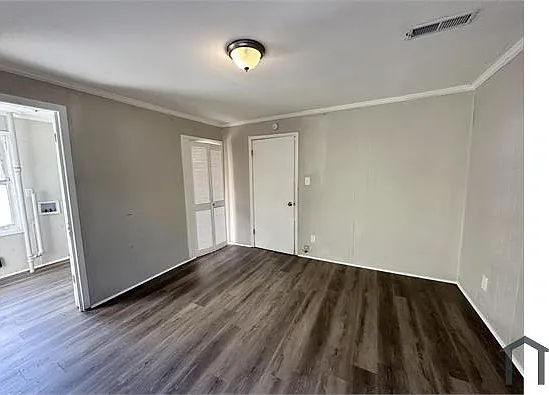 3 bed, 1275 sqft, $1,000 — Photo 2