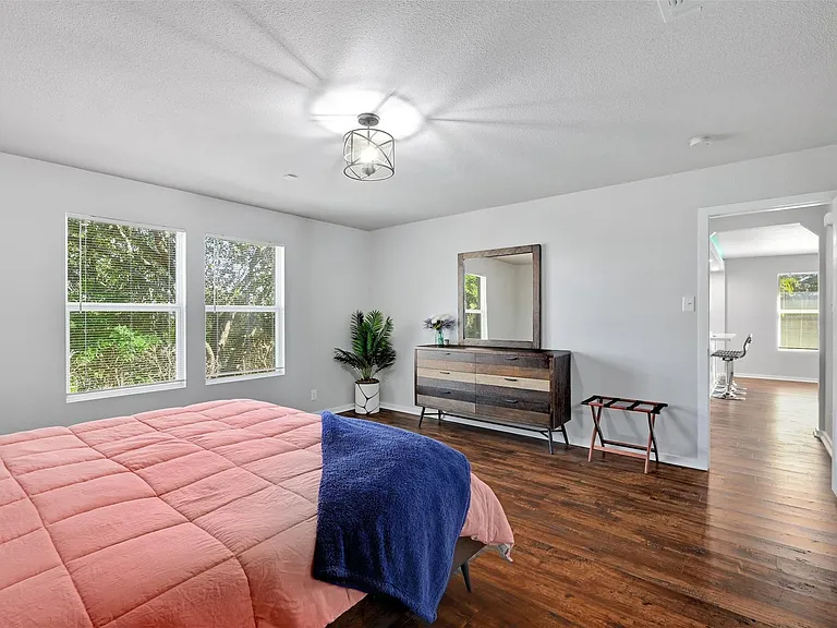 610 Duke Bnd — Photo 14
