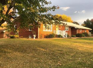 505 Massey Dr, Central City, KY 42330