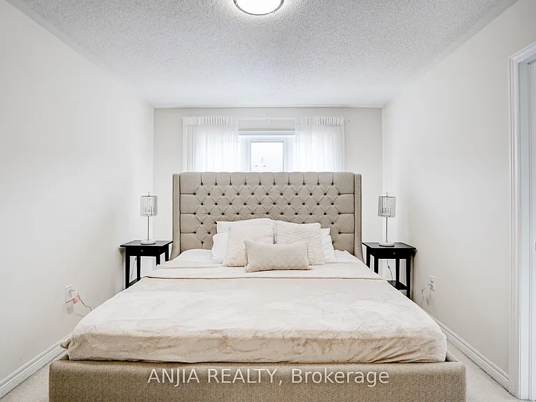 25 Collier Cres — Photo 22