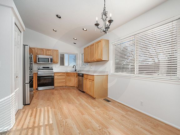 4th image of 1517 Carraway Ct