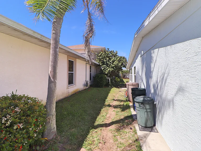 Side yard now gated at Back