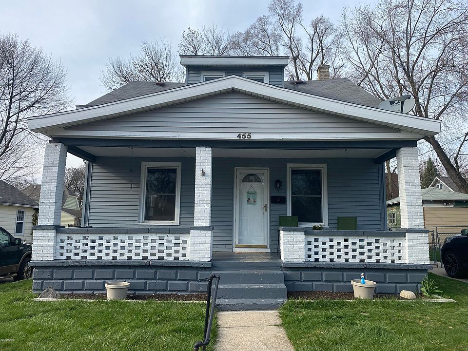 1st image of 455 Julia St NE