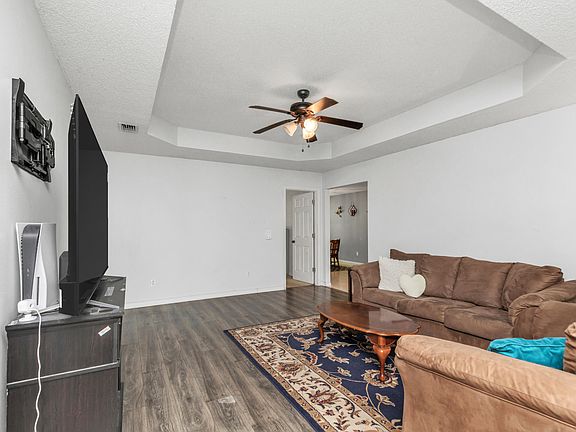 3rd image of 16 Cactus Rd