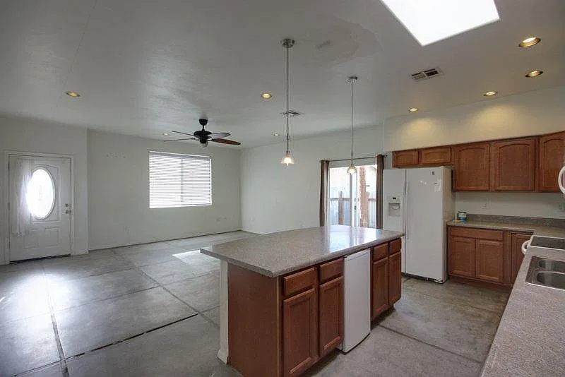 1424 N. Euclid Ave. #2 — Photo 3