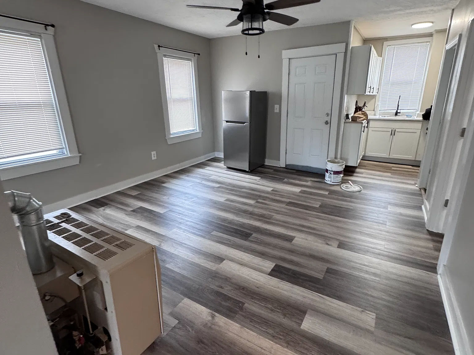 2 bed, 866 sqft, $1,400 — Photo 2