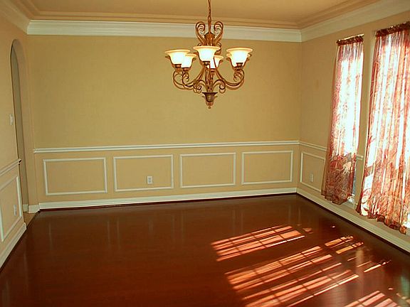 3rd image of 3611 Lakes Of Katy Ln