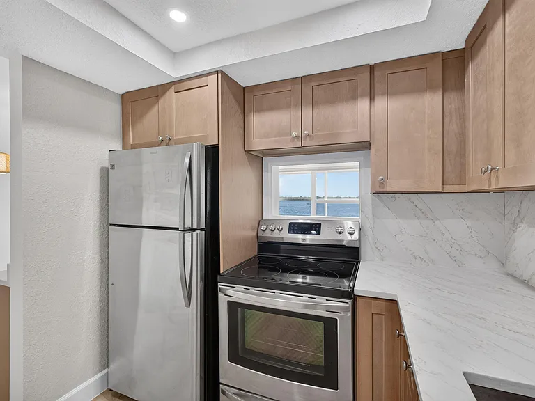 52 Yacht Club Dr #305 — Photo 26