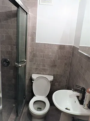 Rented by Strikes Realty LLC | media 8