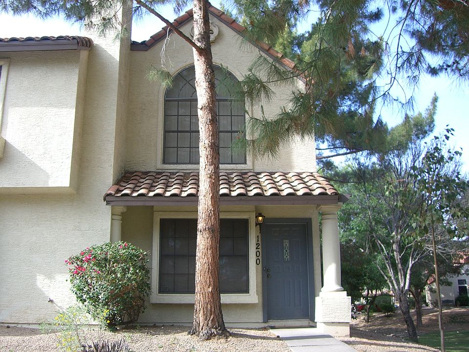 1st image of 921 W University Dr Unit 1200