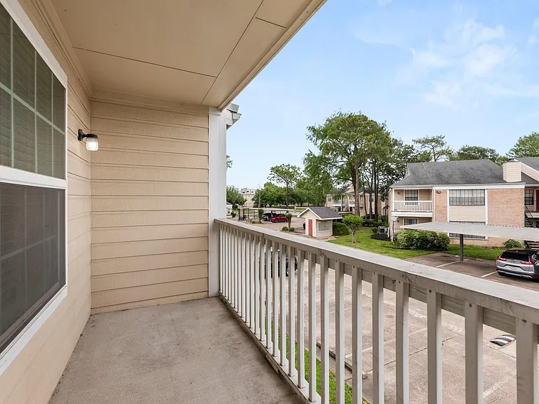 2750 Holly Hall St #1917 — Photo 32