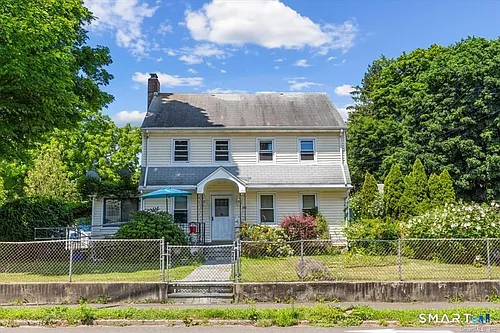 291 Strawberry Hill Ave Photo 1